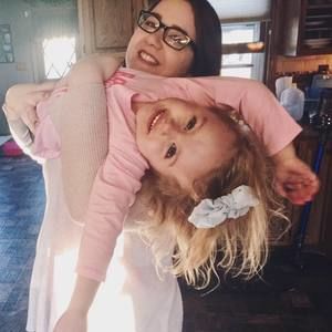 Meet your Posher, Kendra